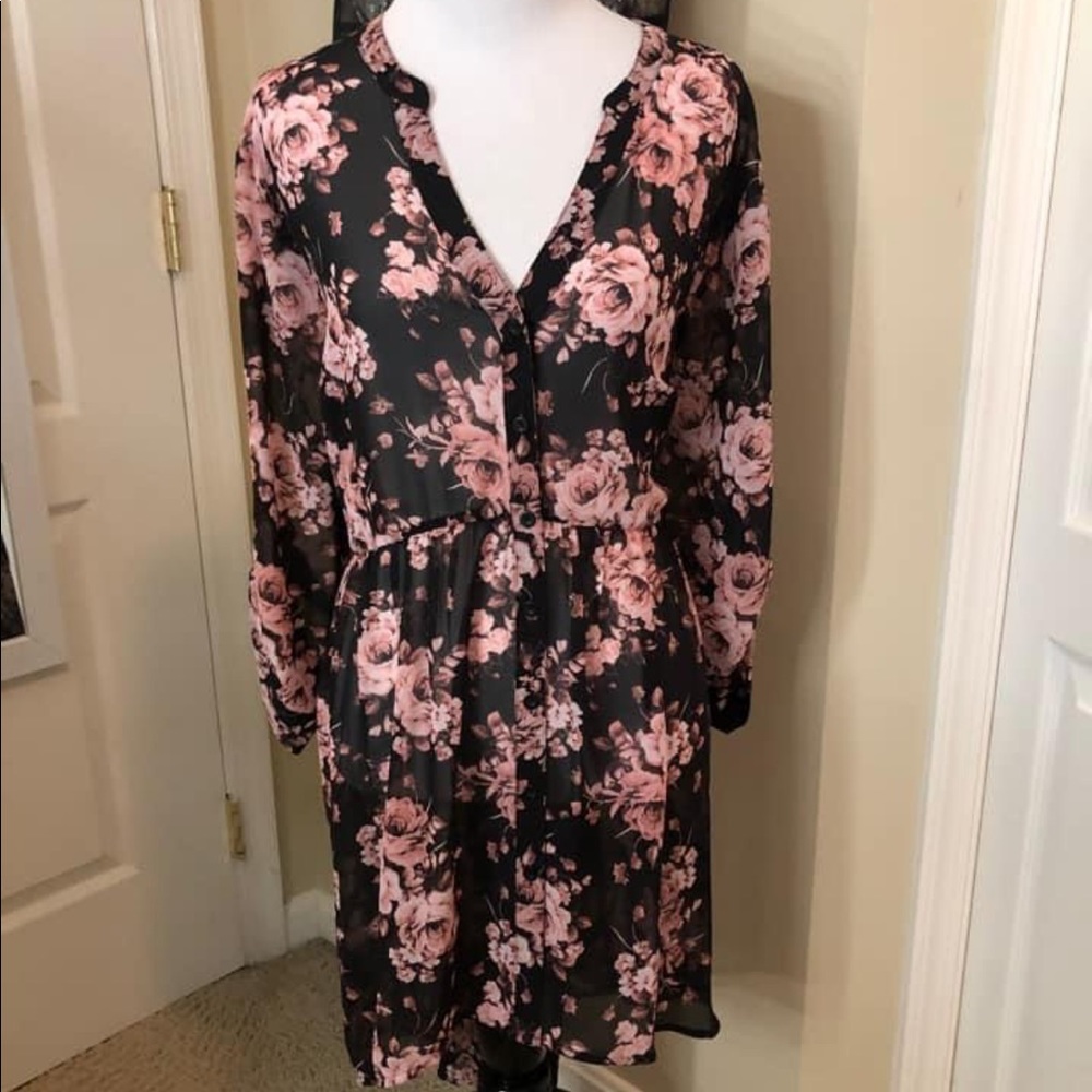 TORRID HighLo Top BNWT